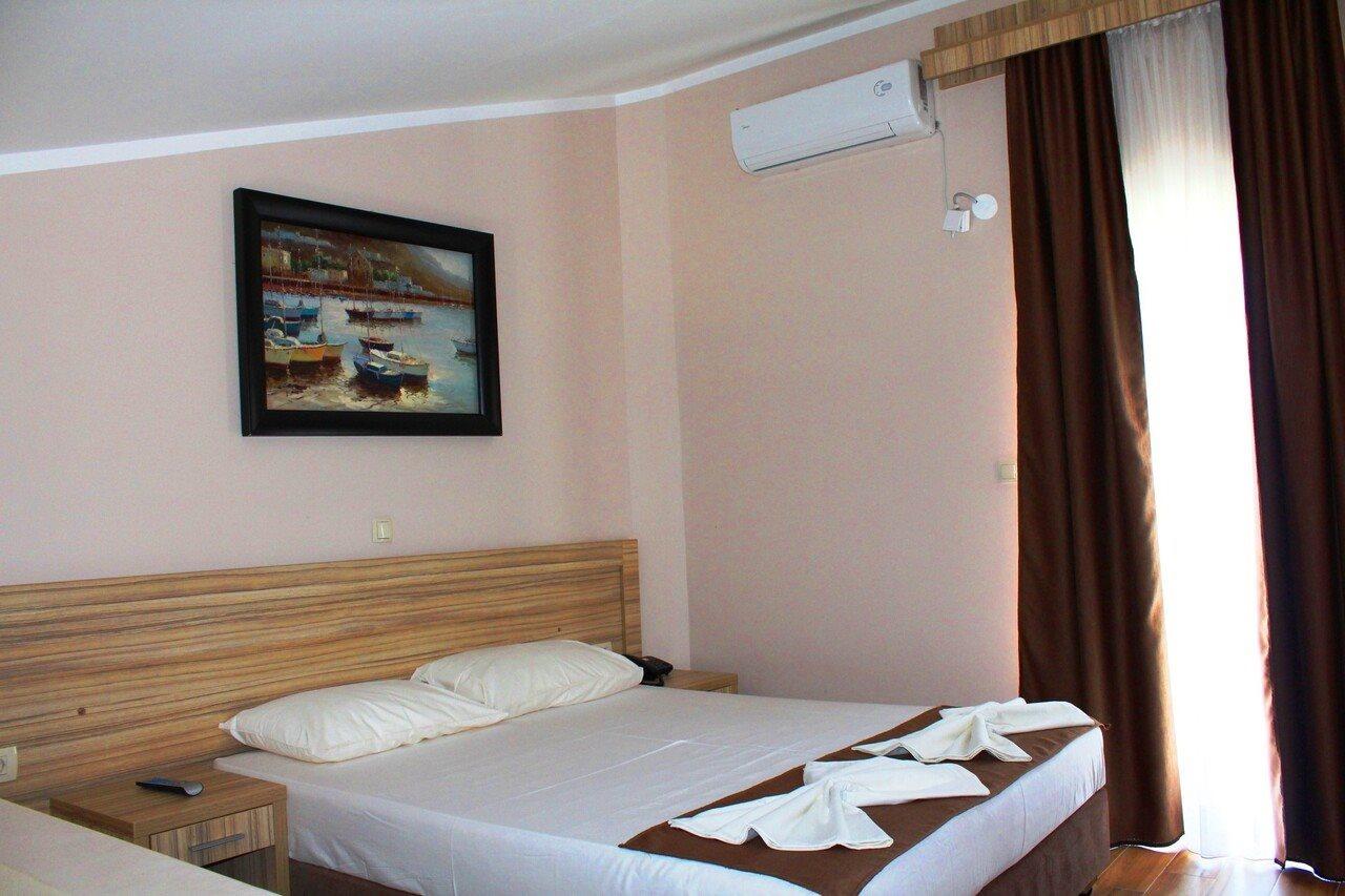 Vile Oliva Hotel & Resort Petrovac 外观 照片